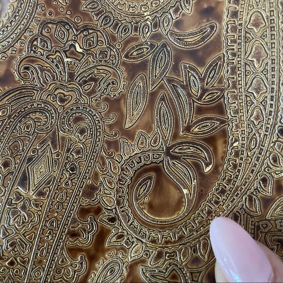 Relic by Fossil Brown and Tan Paisley Embossed Vegan Leather Purse Handbag - Picture 14 of 14